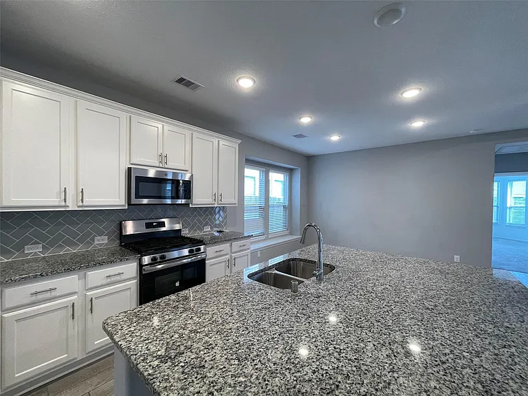 308 Tangle Birch Ct — Photo 10