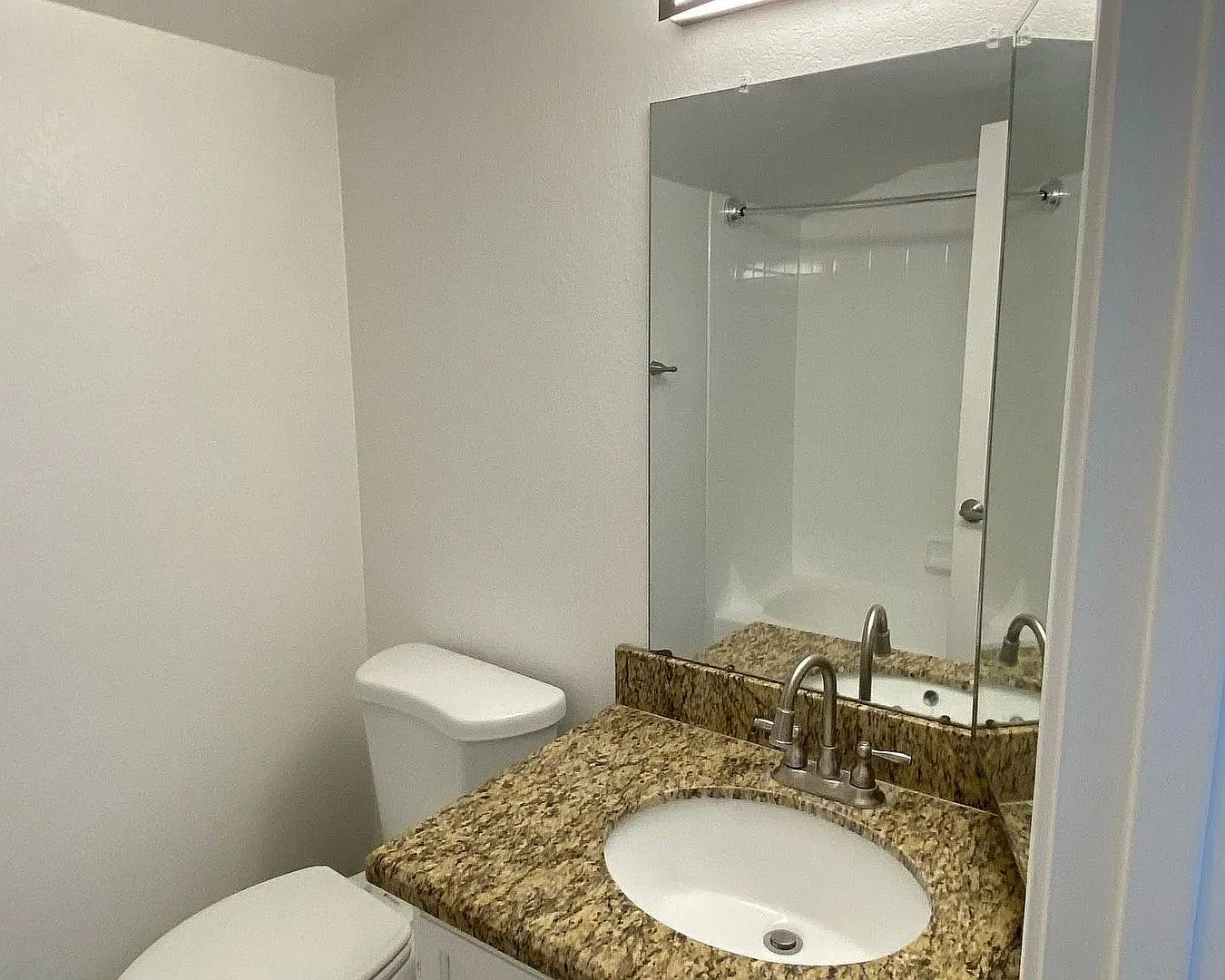 Welcome to Colonia Apartment Homes - Tempe Living! — Photo 2