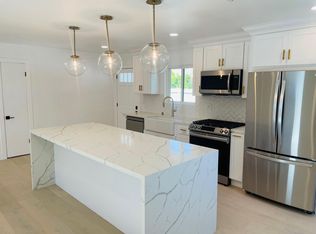 706 Jay Cir APT D, Huntington Beach, CA 92648