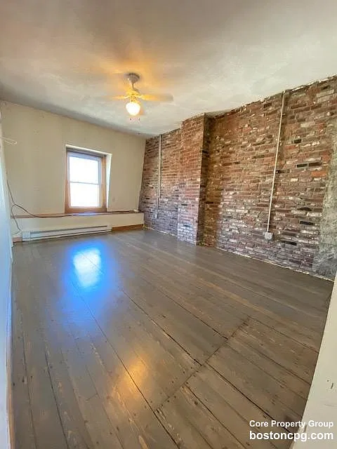 2 bed, 1.0 bath, $3,000 — Photo 3