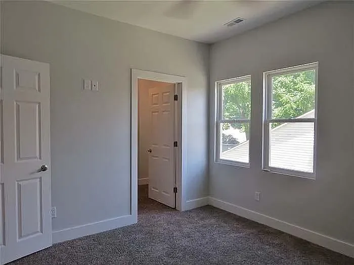 728 E Minnesota St — Photo 18