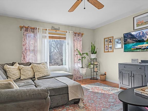 3rd image of 1806 Burlington Ave