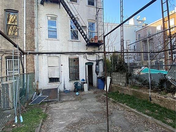 3rd image of 7815 17th Ave
