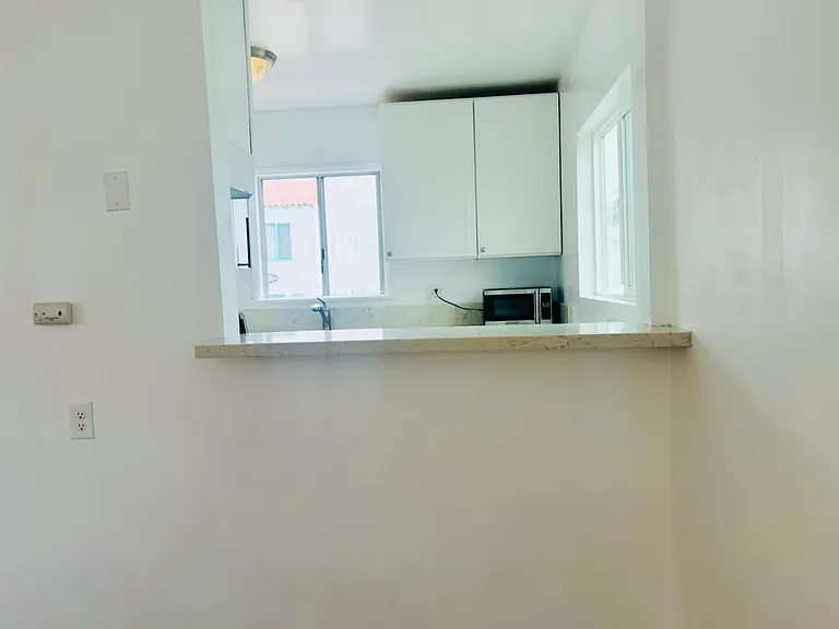 53 Argonne Ave #3 — Photo 16