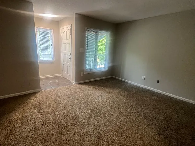 1909 Meadowlark Ln #40 — Photo 6