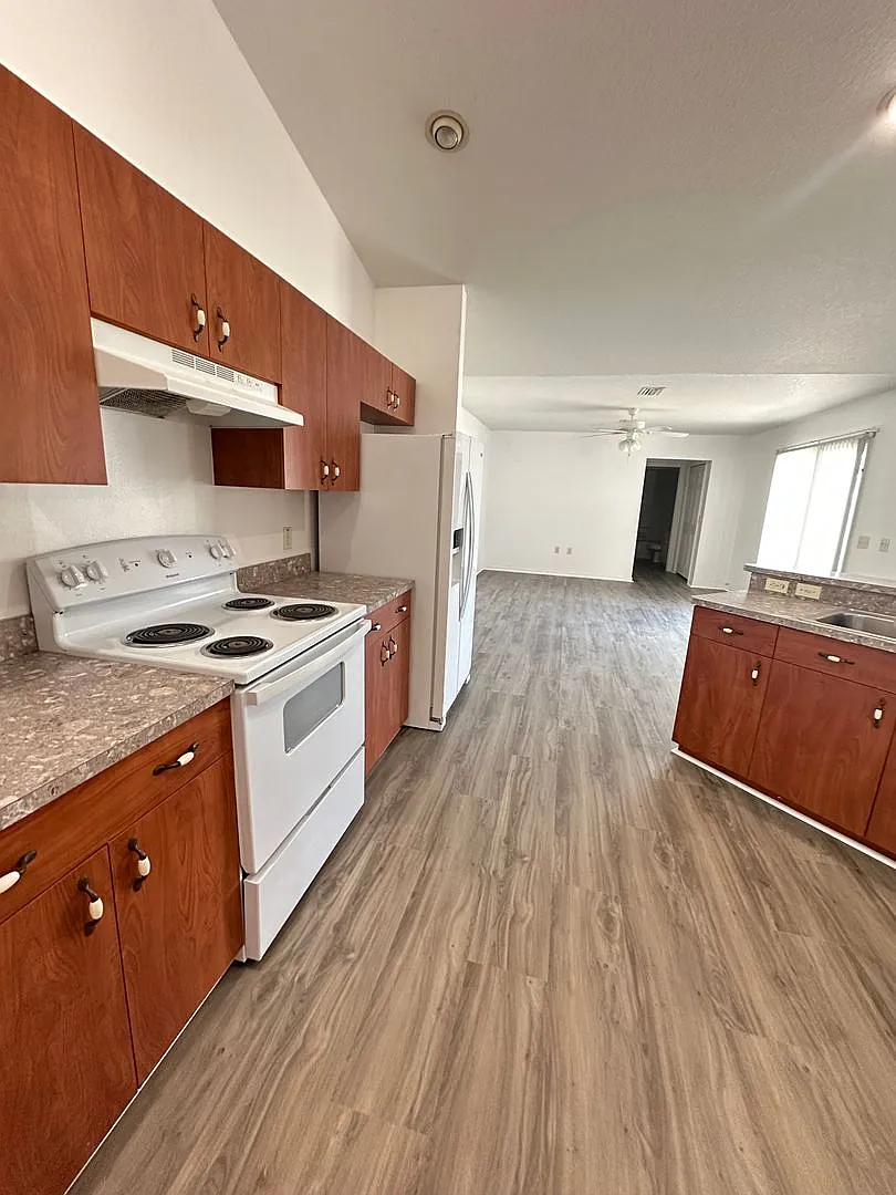 Building Photo - 376 Marion Oaks Trl