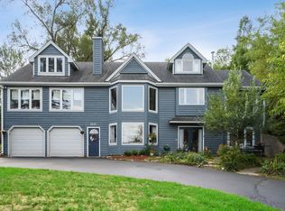 5219 Hayes Rd, Algonquin, IL 60102