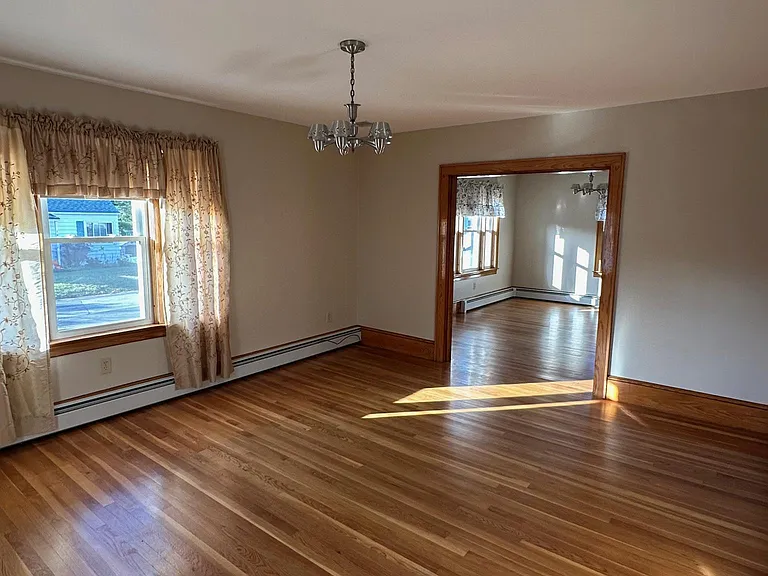146 Harrington Ave — Photo 12
