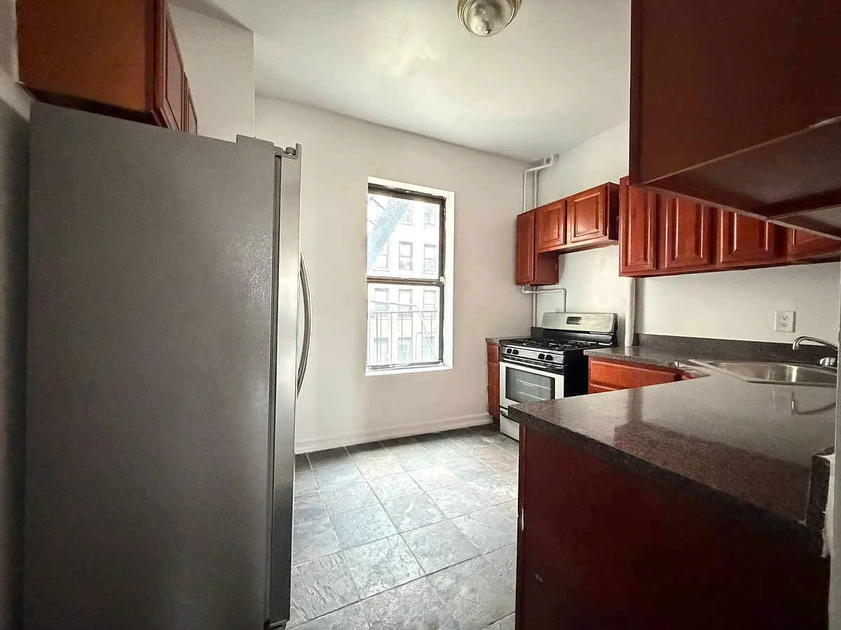 Building Photo - 436 Eastern Pkwy #2D