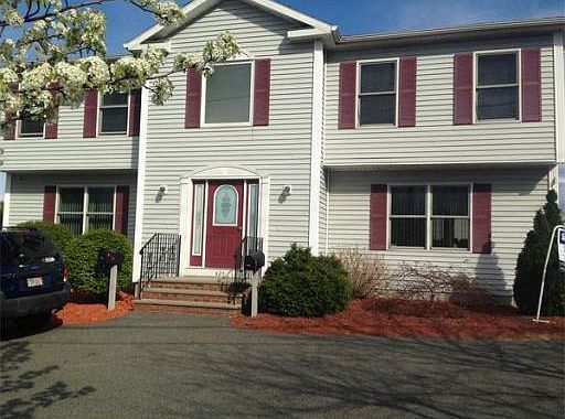 2nd image of 425 Washington Ave #B