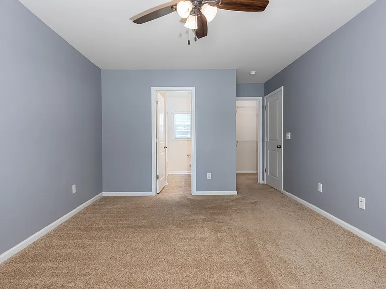 330 Gracemount Ln — Photo 22