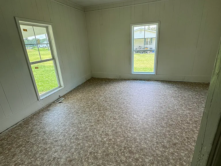 2205 Old Cornwallis Rd — Photo 4
