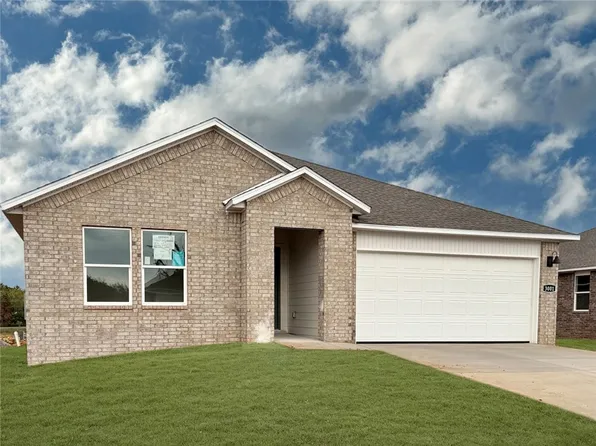 3001 Laredo Ln, Centerton, AR 72736