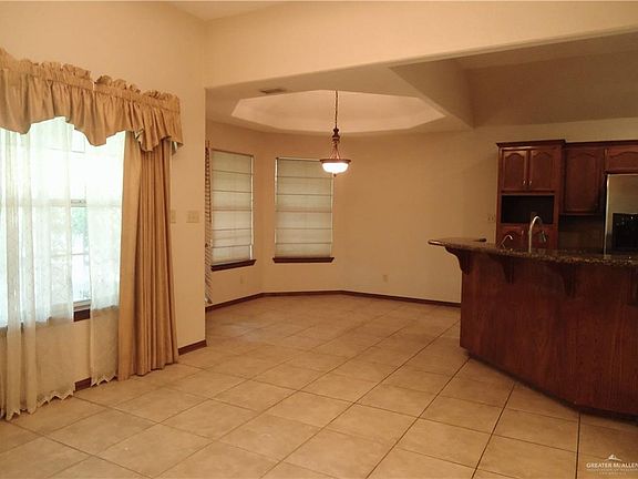 3rd image of 6009 N 25th Ln