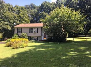 15 Sherman Ridge Rd, Wantage, NJ 07461