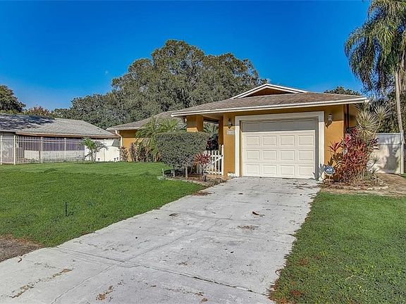 2nd image of 5501 Carrollwood Meadows Dr