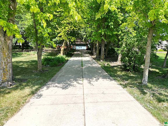 4th image of 5855 105th Ave