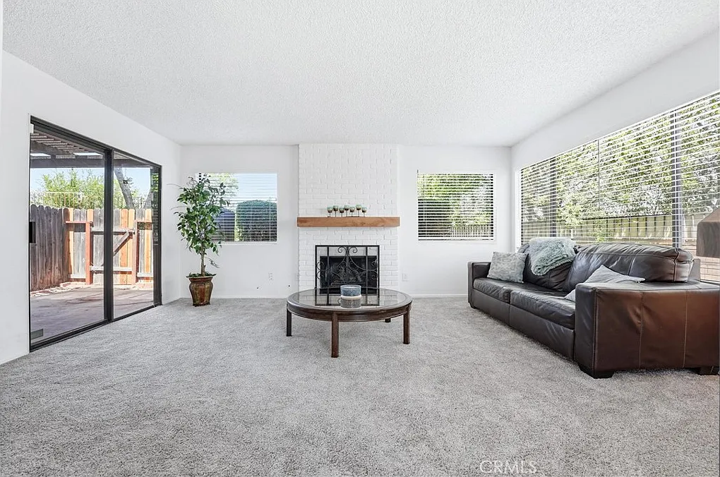 3 bed, 2.5 bath, 1528 sqft, $3,000 — Photo 1