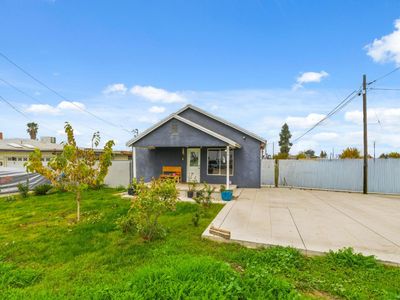 208 S Hughes Ave, Fresno, CA, 93706