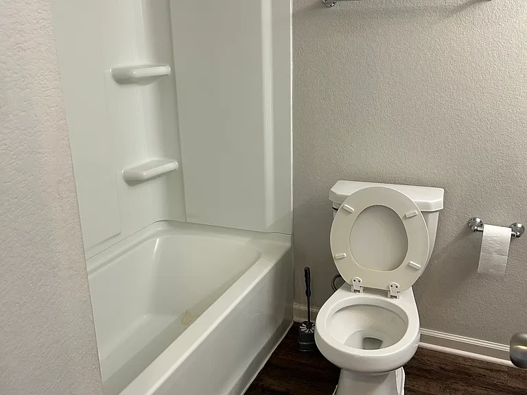 2250 Getty Dr — Photo 14