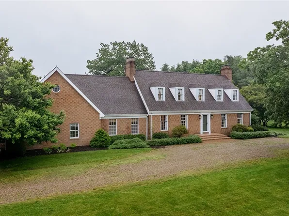 5088 Beechwood Ave NE, Paris, OH 44669