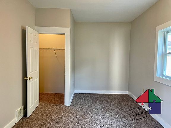 4th image of 49 Maple Ave #1