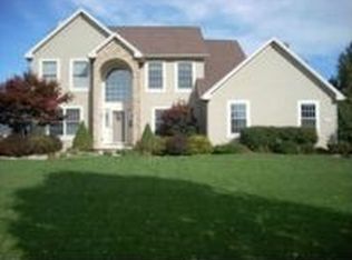 33708 N Fall Lake Dr, Avon, OH 44011