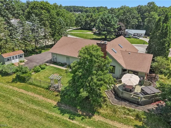 17654 Lois Way, Doylestown, OH 44230
