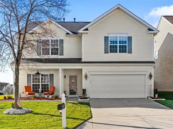 809 Hedgepath Ter, High Point, NC 27265