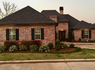9012 Vue Fleur Ln, Shreveport, LA 71106