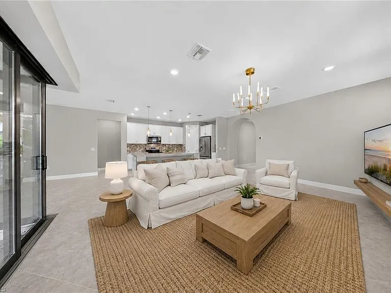 17316 Ashcomb Way — Photo 4
