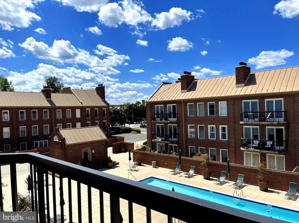 801 S Pitt St APT 435, Alexandria, VA 22314