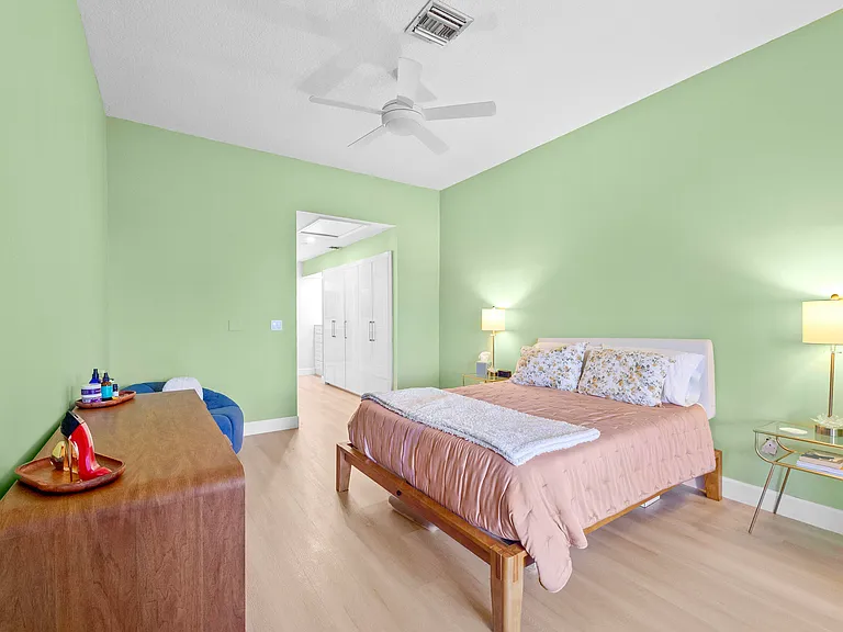 7460 La Paz Blvd #304 — Photo 33