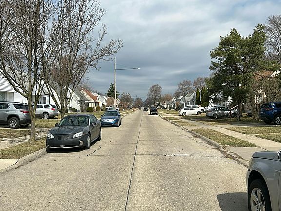 5th image of 26074 Pattow St