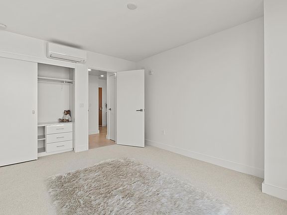 4th image of 629 Keeaumoku St #2709