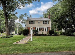 25 Coronation Dr, Dedham, MA 02026