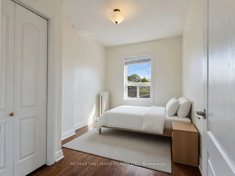 2038 Danforth Ave #2 — Photo 5