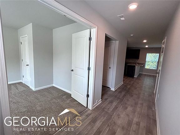 2nd image of 72 Harrow Ct