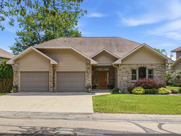 935 Brighton Dr, Menasha, WI 54952