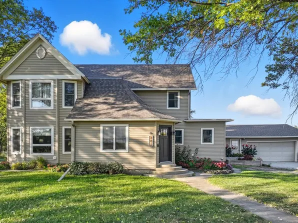 803 E Nishna Rd, Shenandoah, IA 51601