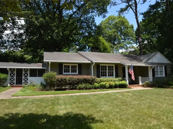 2690 Laurelwood Rd, Dunwoody, GA 30360