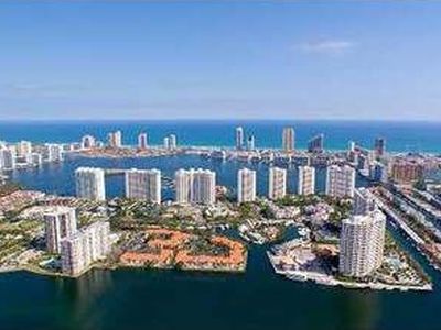 1000 Island Blvd #1104, Aventura, FL, 33160