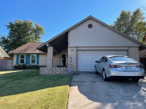 8956 E 59th Pl, Tulsa, OK 74145