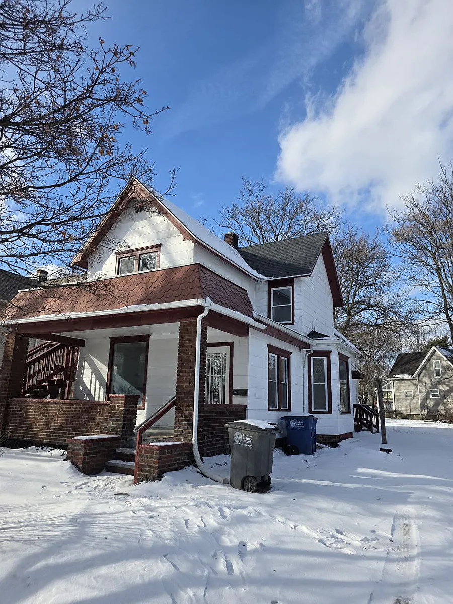 Building Photo - 1820 Dunham St #A