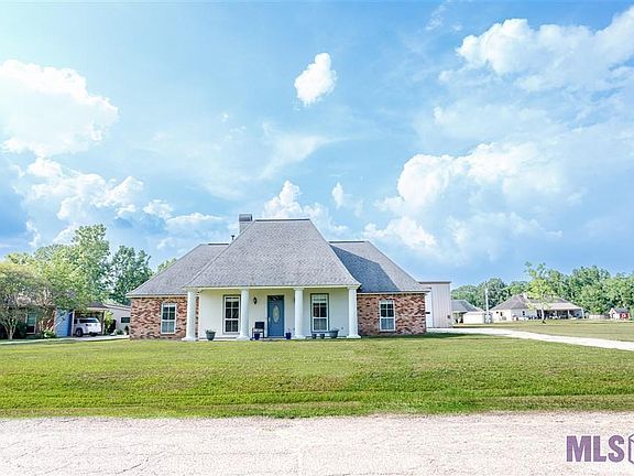 3rd image of 40400 Cotton Field Ave