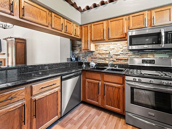 4th image of 7854 Jaymes St #47