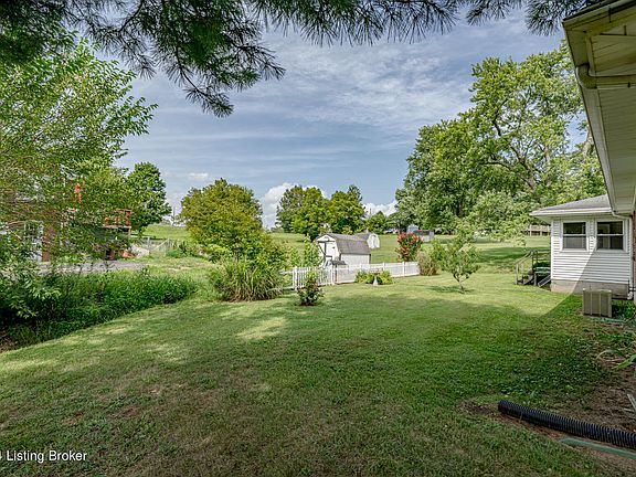 5th image of 226 Shadyview Dr