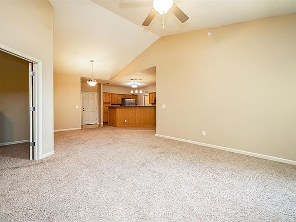 5th image of 1750 Algonquin Rd