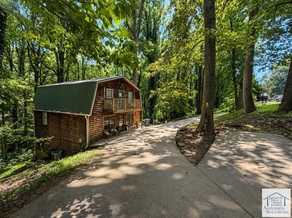 1253 Lanier Rd, Martinsville, VA 24112