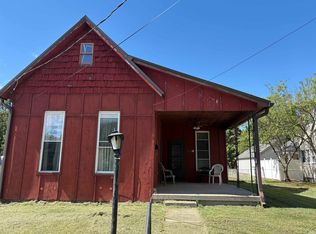 114 N Main St, Huntingburg, IN 47542